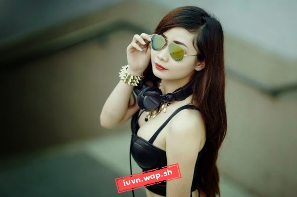 DJ Trang Q lạnh lùng quyến rũ