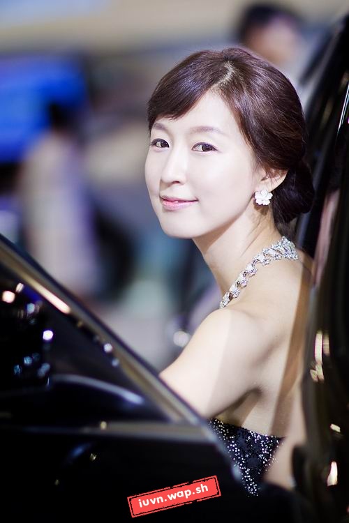 Những mỹ nữ Hàn Quốc đẹp cùng xe