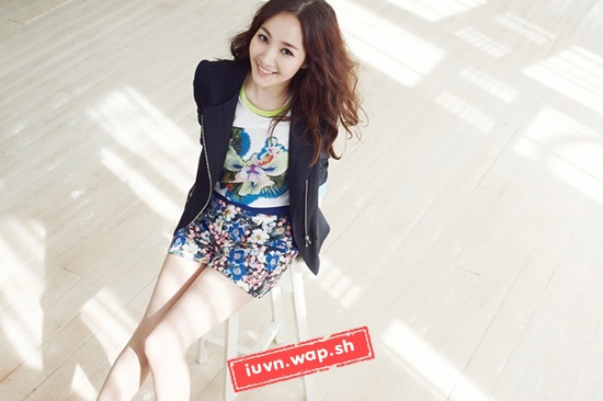 Park Min Young tươi tắn trong trang phục xuân hè