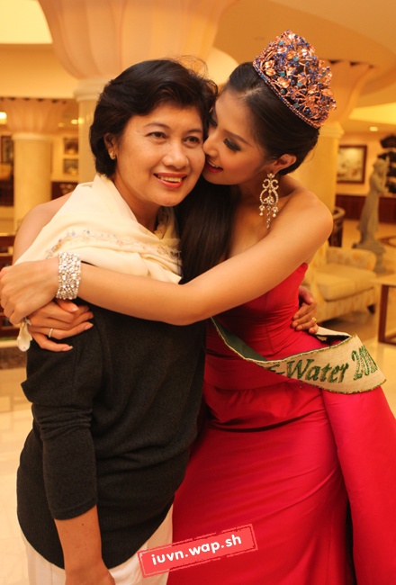 Vẻ đẹp yêu kiều của Hoa hậu Thái Lan