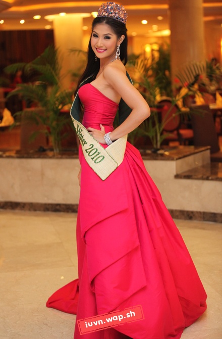 Vẻ đẹp yêu kiều của Hoa hậu Thái Lan