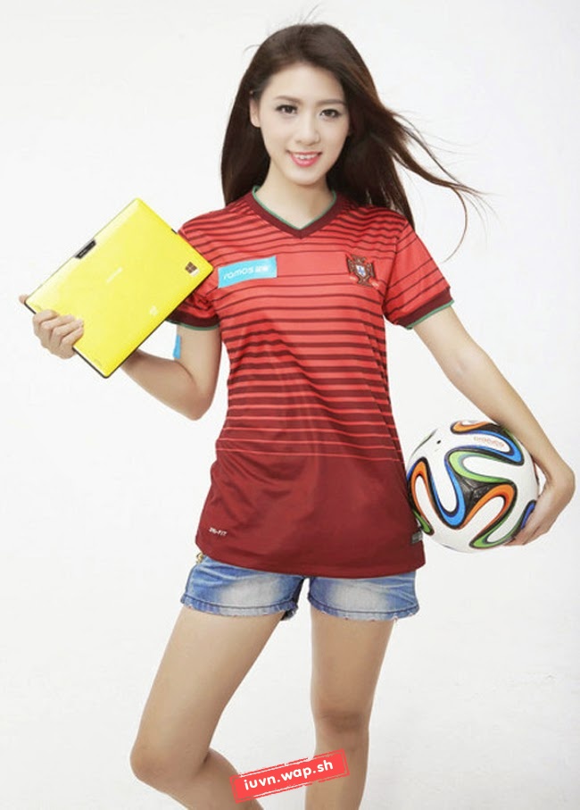 Đội hình công nghệ sexy chào World Cup 2014