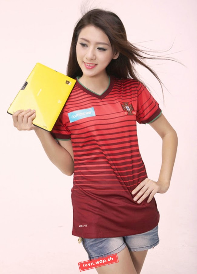 Đội hình công nghệ sexy chào World Cup 2014