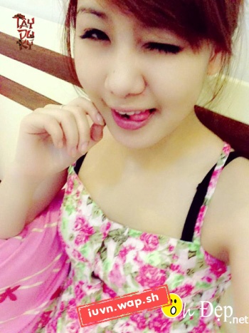 Girl xinh da trắng mặt kute