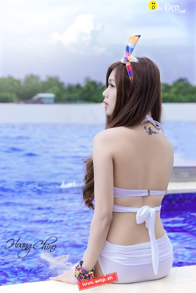 Girl xinh trắng nõn nà nhìn là phê ngay