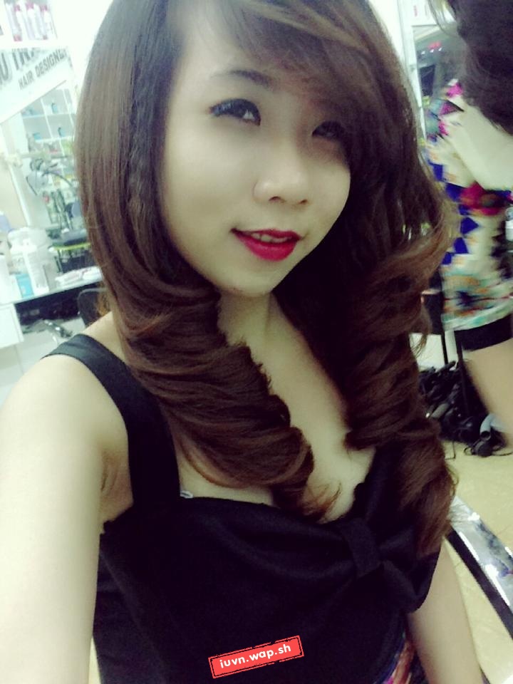 Girl xinh với đôi chân dài trắng miên mang