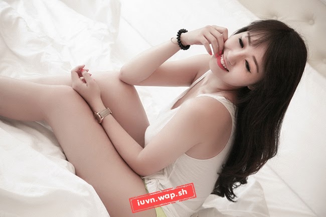 Miss Teen Thu Hà khoe vẻ đẹp căng tràn tuổi 19