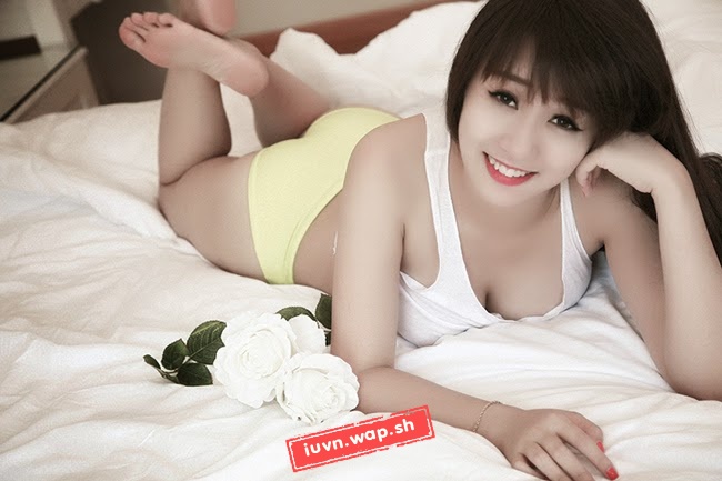 Miss Teen Thu Hà khoe vẻ đẹp căng tràn tuổi 19