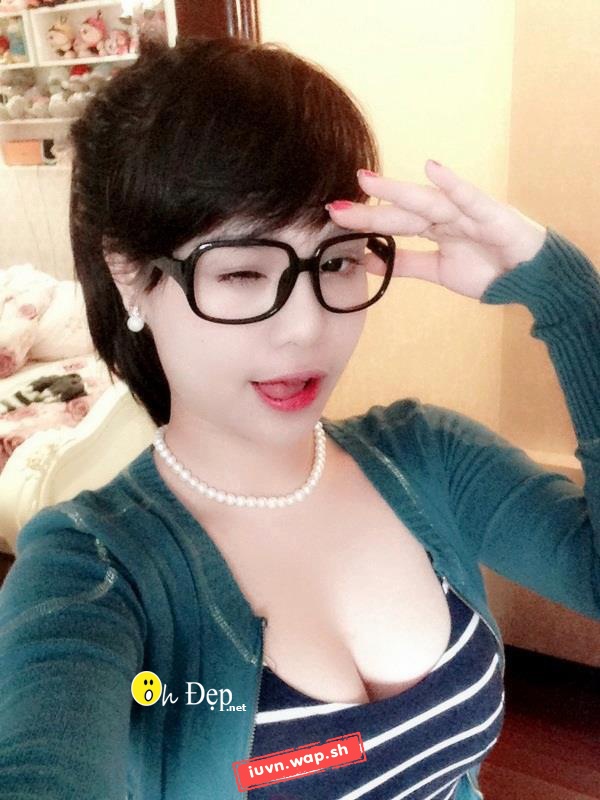 Tổng hợp cá hot girls khoe ngực khủng 2013