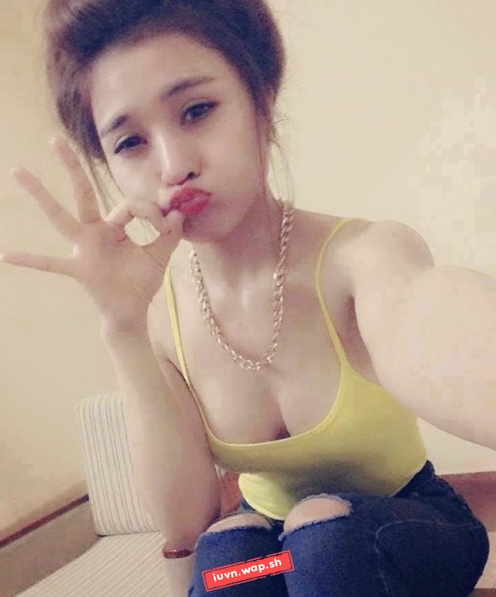 Tổng hợp girl xinh khoe bưởi khoe đường cong