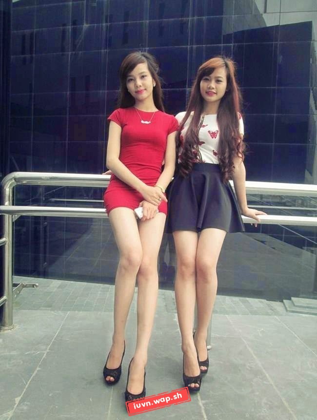 Tổng hợp girl xinh khoe bưởi khoe đường cong